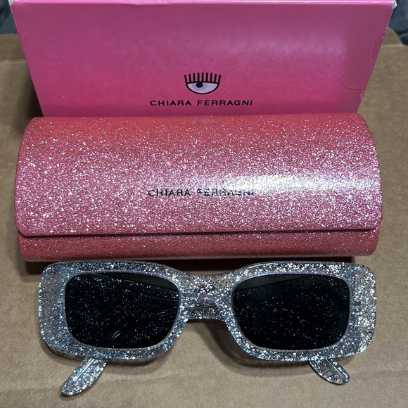 RARE Chiara Ferragni Sunglass Hut Silver Glitter Sunglasses